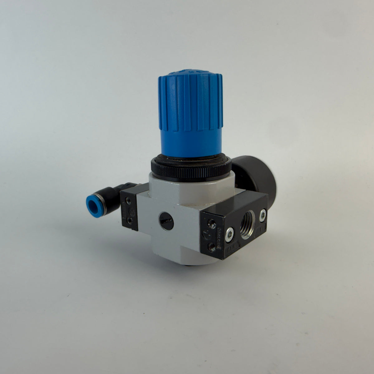 Festo 192306 LR-1/4-D-O-I-MINI Pneumatic Pressure Regulator with Gauge