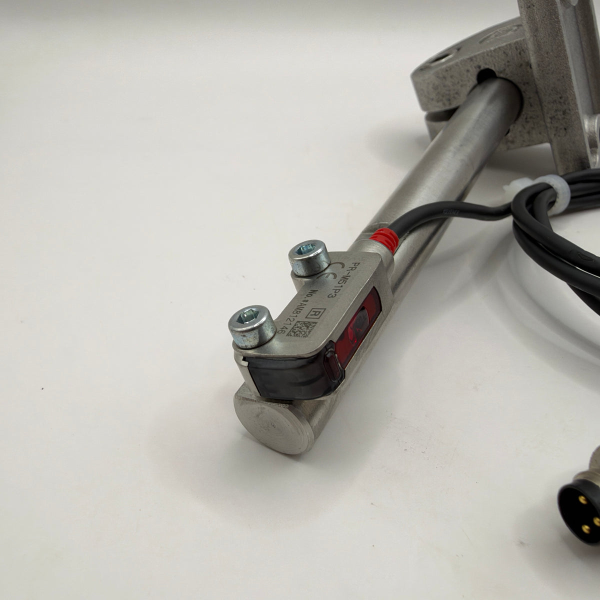 KEYENCE PR-M51P3 Mini-Slim Through-Beam Photoelectric Sensor with Metal Mount