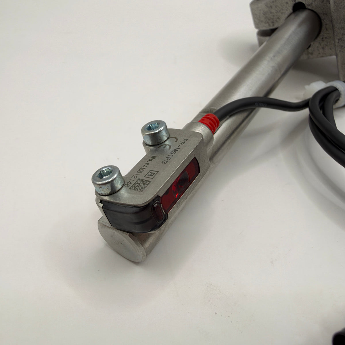 KEYENCE PR-M51P3 Mini-Slim Through-Beam Photoelectric Sensor with Metal Mount