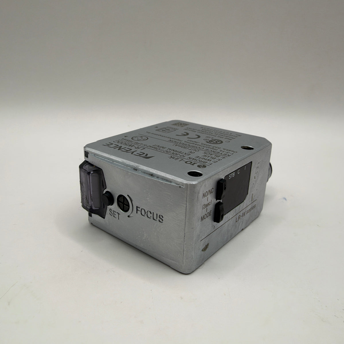 KEYENCE LR-W500C Full-Spectrum Sensor IO-Link 500mm – For Parts or Repair