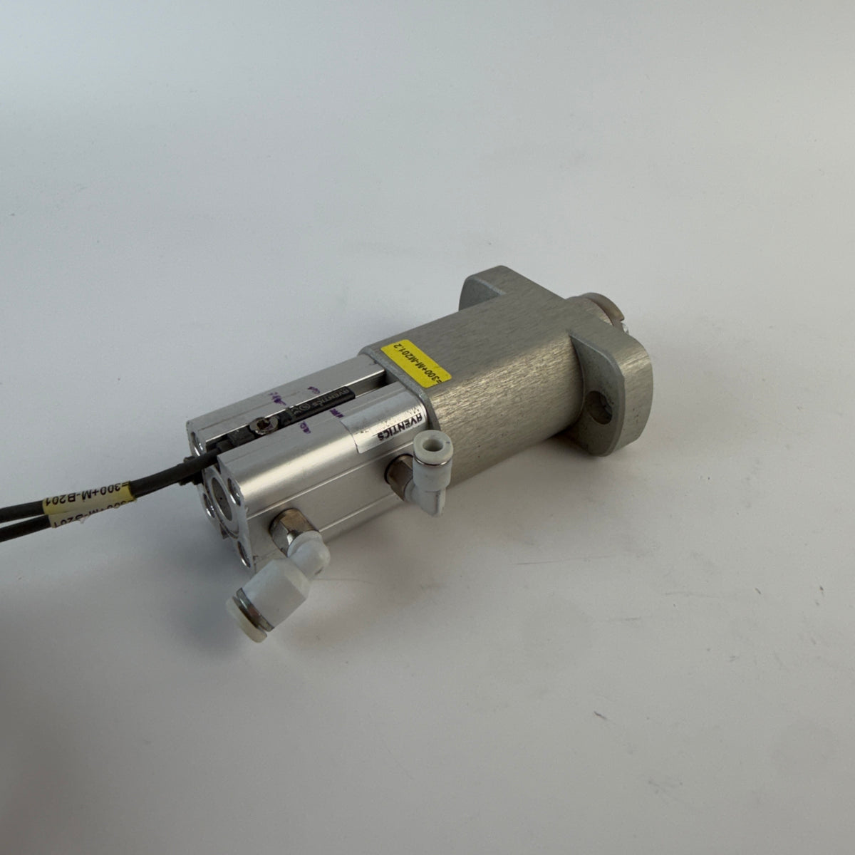 AVENTICS R422001142 CCI Compact Pneumatic Cylinder 16mm Bore 10mm Stroke with 2 Sensors