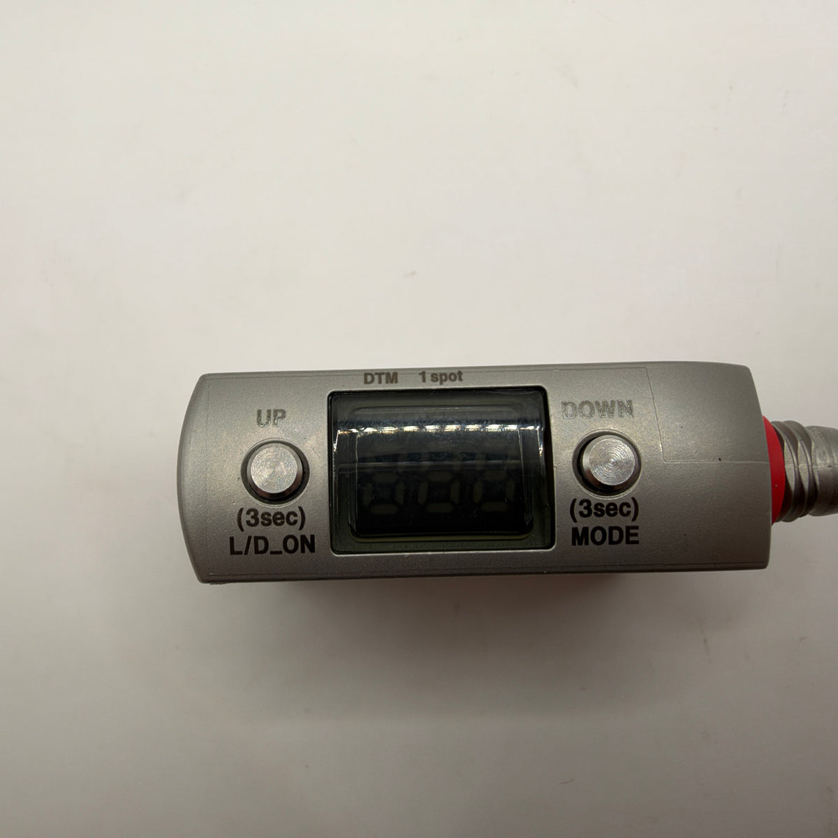 KEYENCE LR-ZB100CP CMOS Laser Distance Sensor PNP 100mm M8