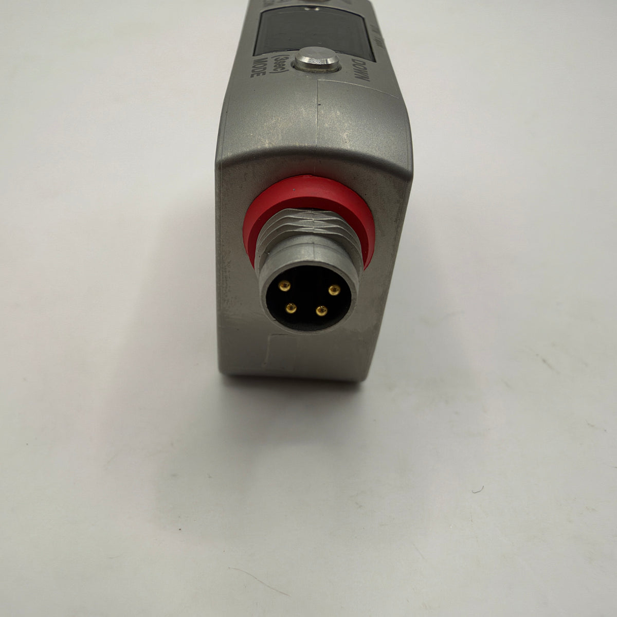 KEYENCE LR-ZB100CP CMOS Laser Distance Sensor PNP 100mm M8