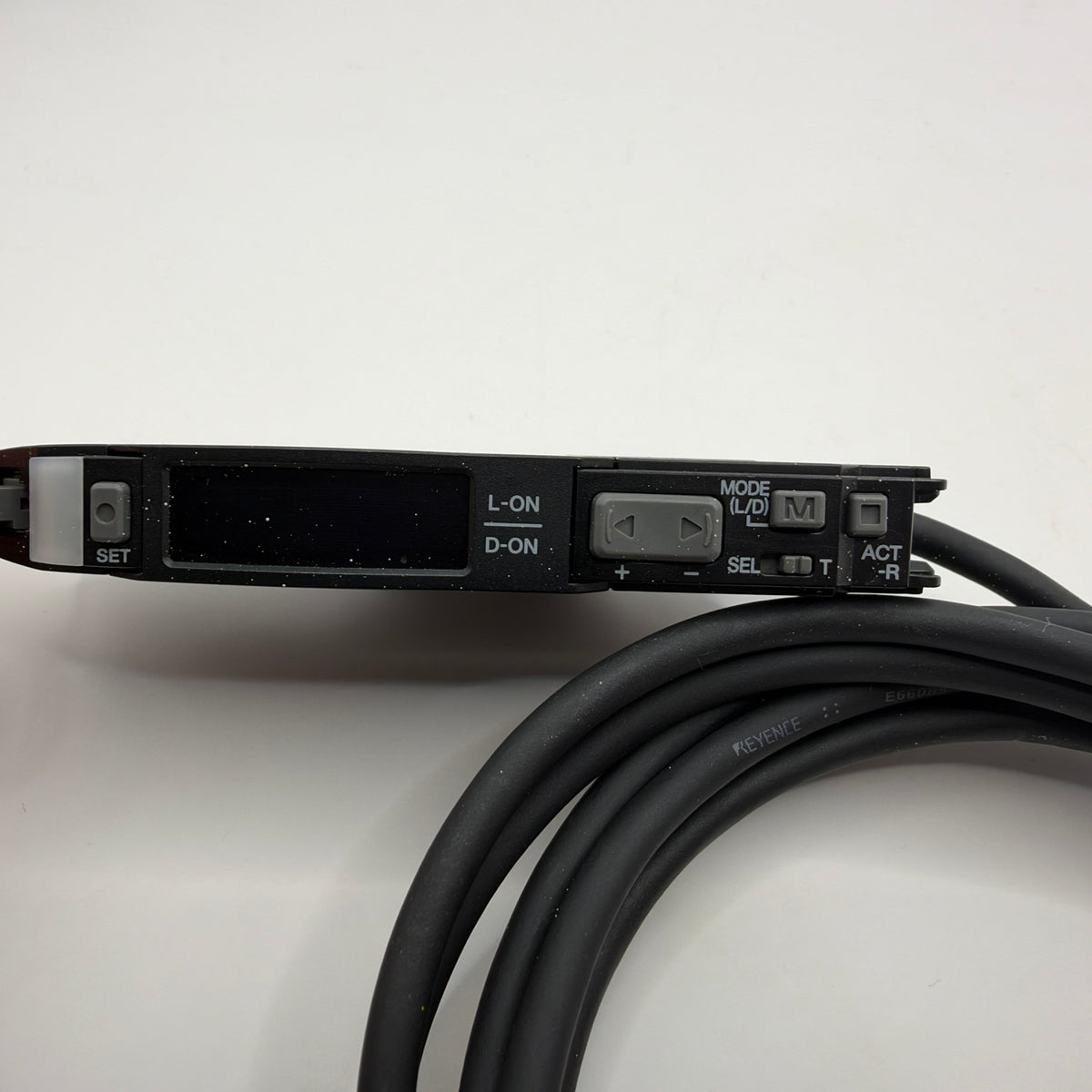 KEYENCE FS-N41P Digital Fiber Optic Sensor Amplifier PNP with 2m Cable