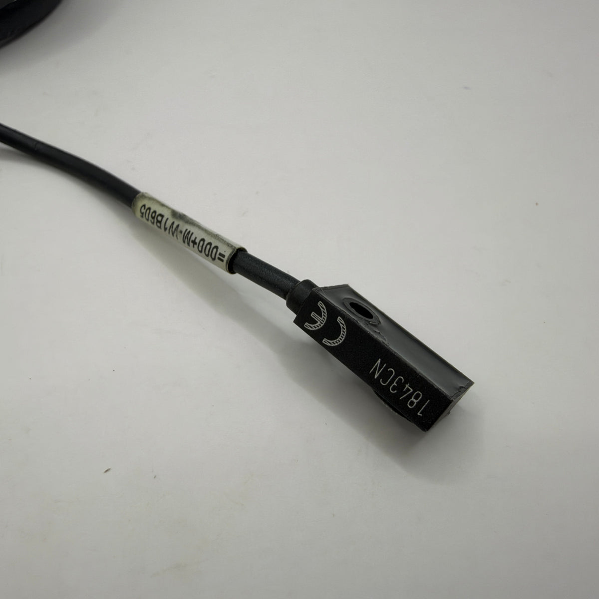 BALLUFF BES01YM BES R04KC-PSC25F-EP00,3-GS49 Inductive Sensor with 160cm Cable
