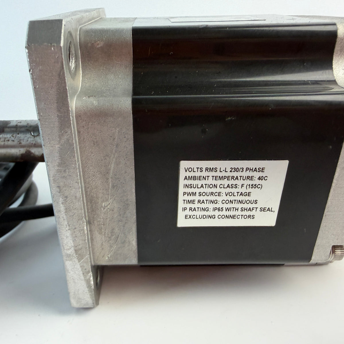 Allen-Bradley Kinetix Inverter Duty AC Servo Motor 230V 3-Phase with Cables