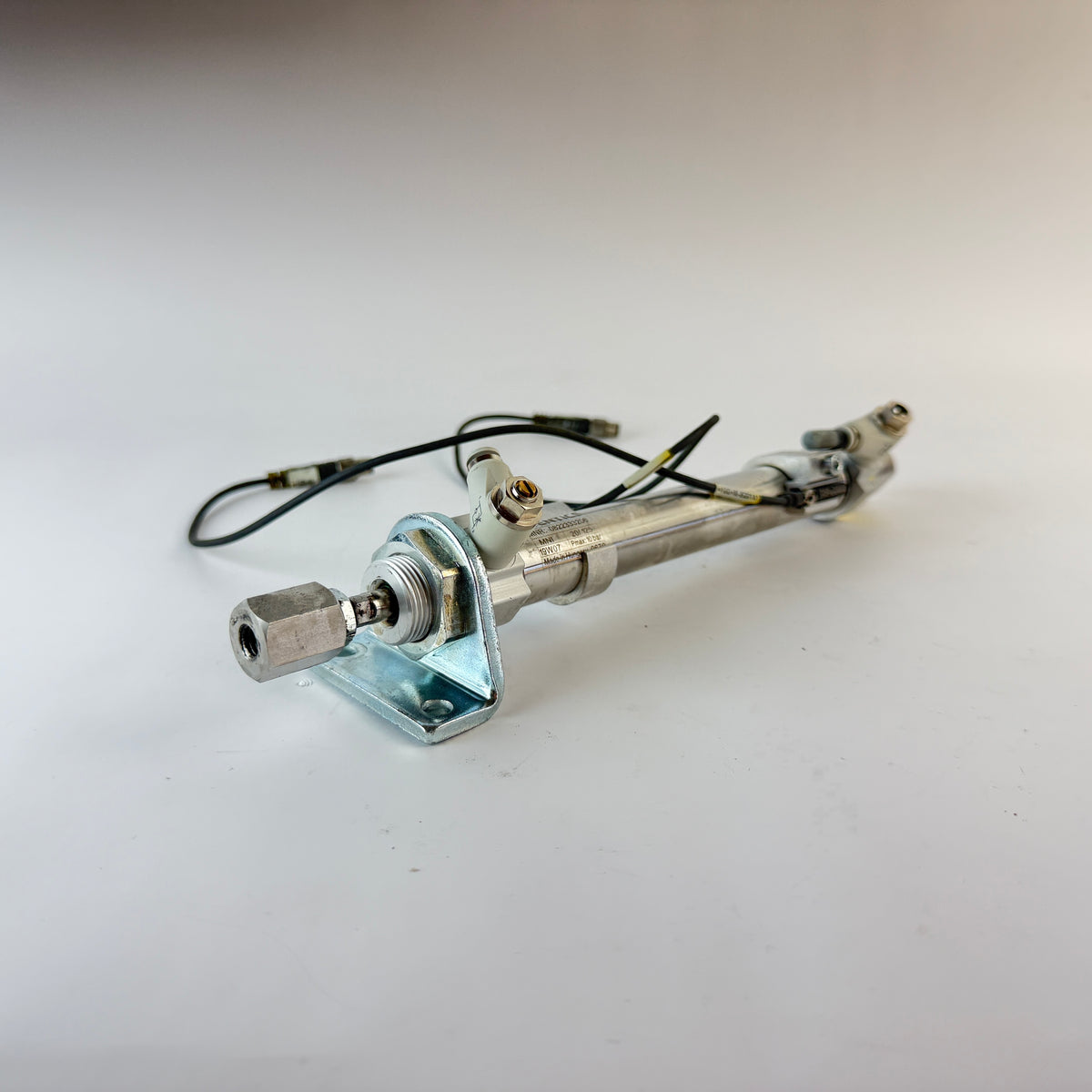 AVENTICS 0822333206 MNI Pneumatic Cylinder 20mm Bore 125mm Stroke with 2 Sensors