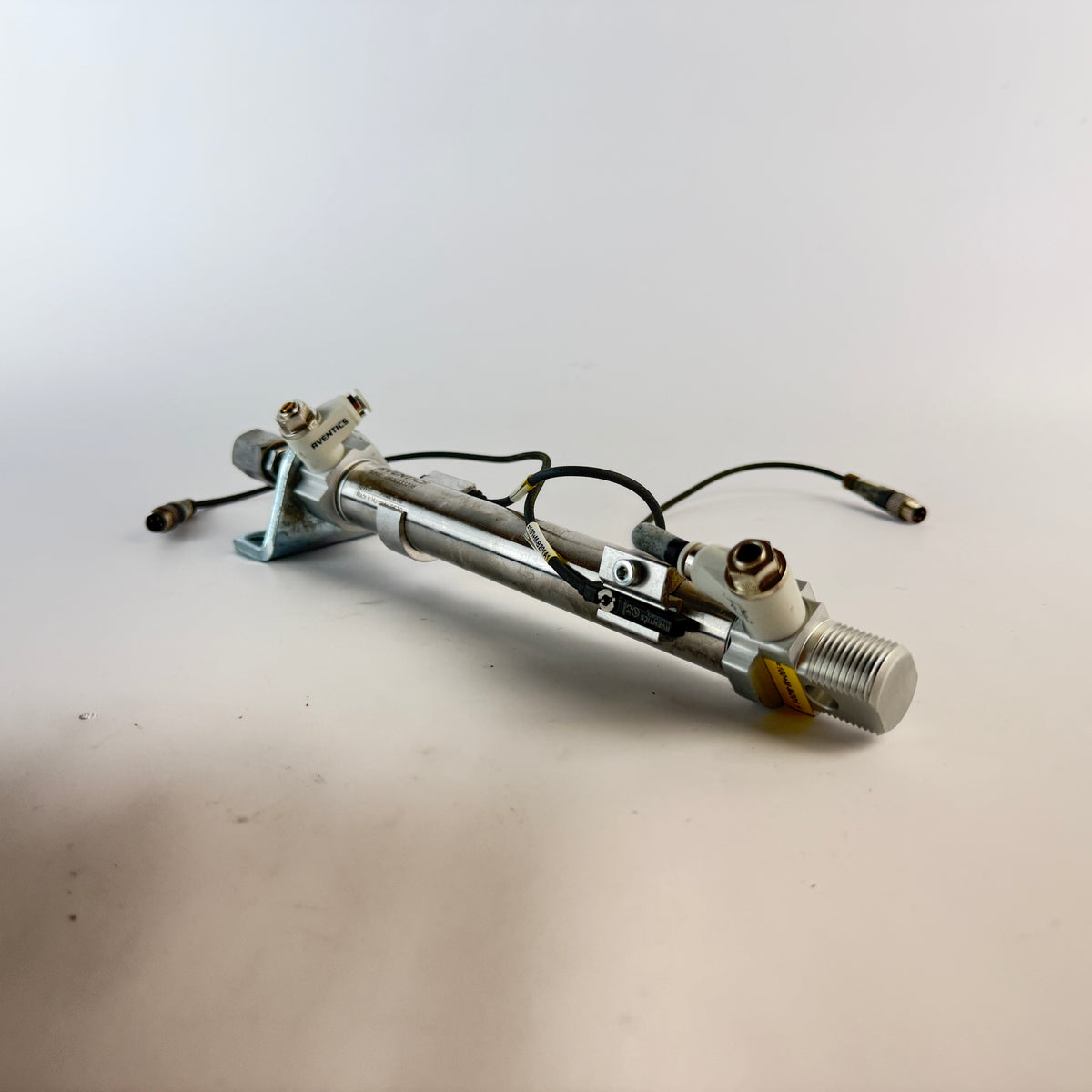 AVENTICS 0822333206 MNI Pneumatic Cylinder 20mm Bore 125mm Stroke with 2 Sensors