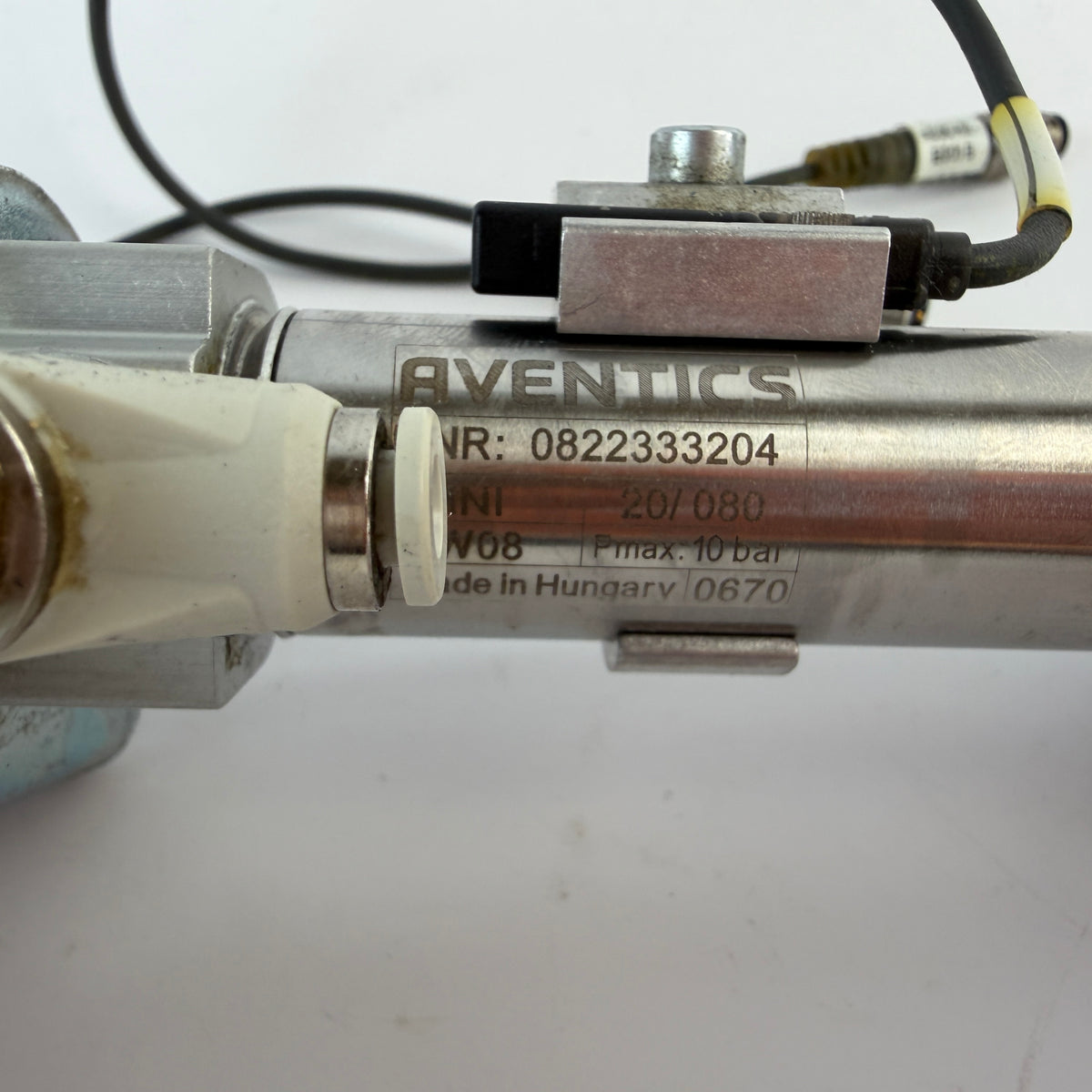 AVENTICS 0822333204 MNI Pneumatic Cylinder 20mm Bore 80mm Stroke with 2 Sensors
