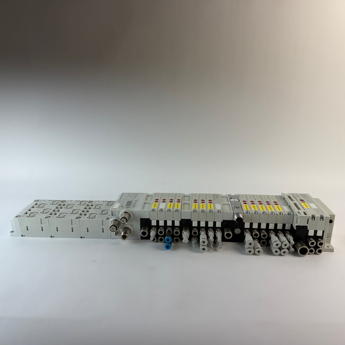 AVENTICS R480774698 AV03/AV05 Valve Island with AES-D-BC-ECAT EtherCAT & I/O Modules