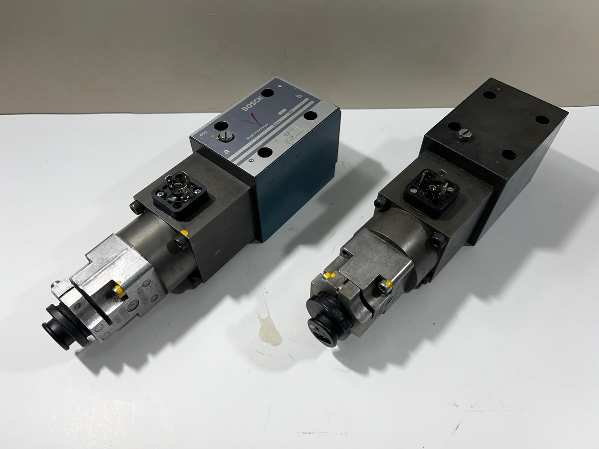 1x BOSCH Servo Proportional Valve 0 811 403 001