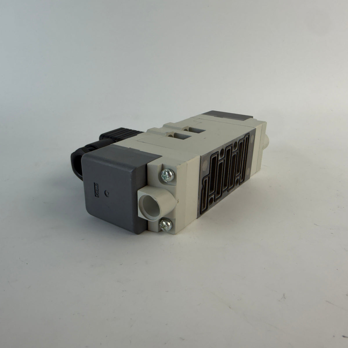 SMC VQ7-6-FG-D-3NR 5-Port 2-Position Double Solenoid Valve 24VDC