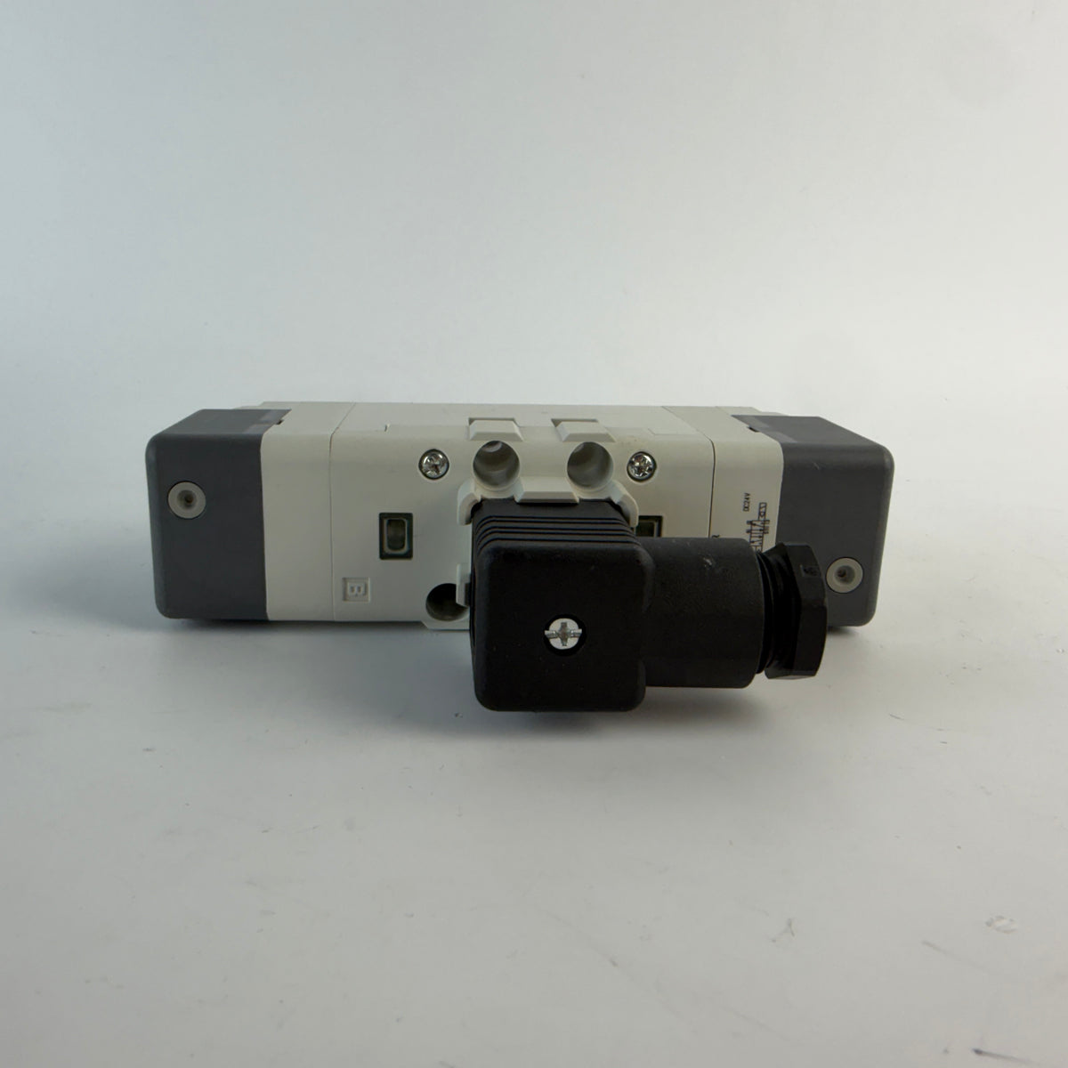 SMC VQ7-6-FG-D-3NR 5-Port 2-Position Double Solenoid Valve 24VDC