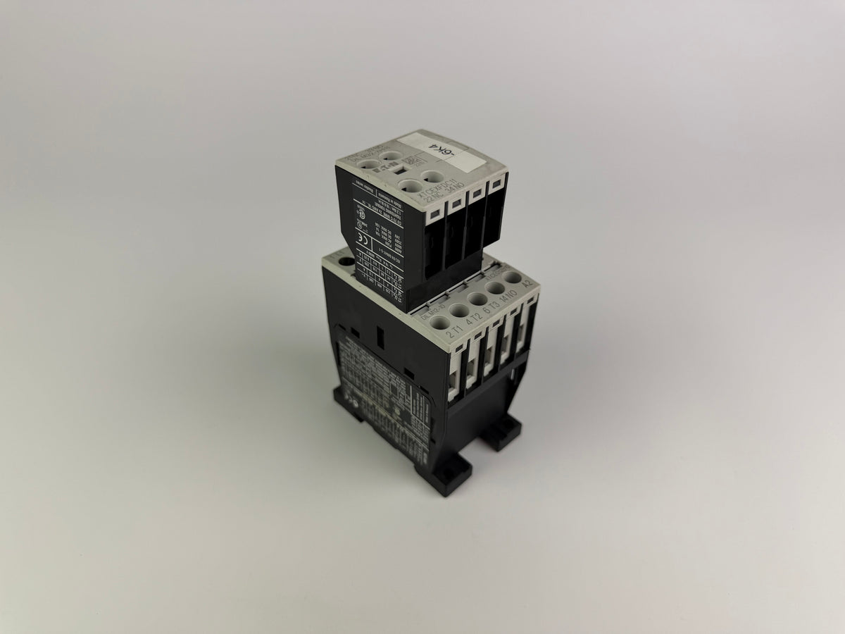 Eaton Moeller XTCE012B10 Contactor + DIL M32-XHI11 Auxiliary Contact Block (21NC / 33NO)