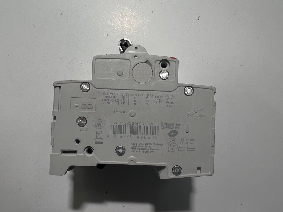 ABB 2CDS253001R0065 S203-B6 Circuit Breaker