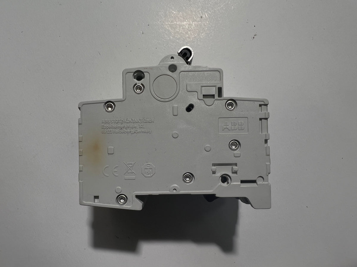 ABB 2CDS253001R0204 S203-C20 Circuit Breaker