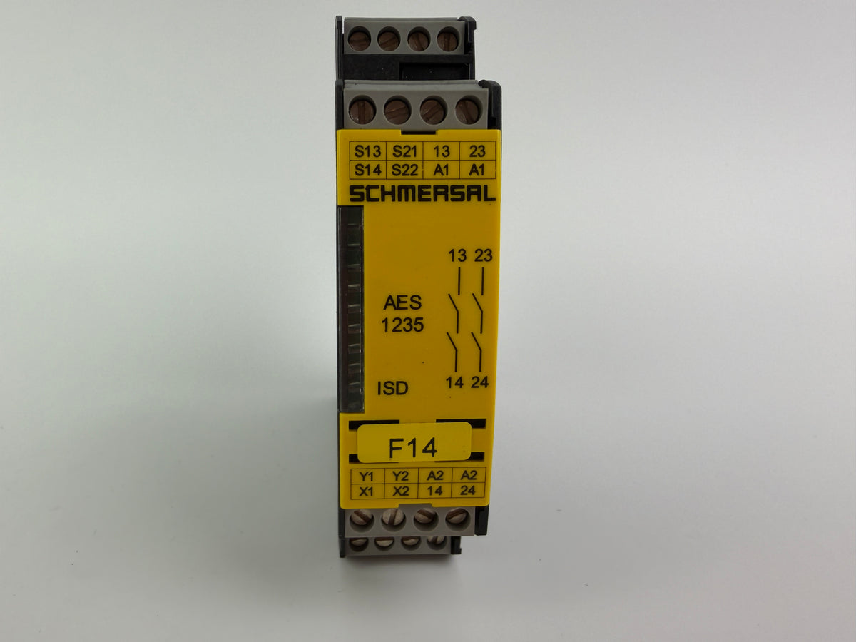 1x Schmersal AES 1235 Safety Monitoring Module 24VDC (B300 / Q300)
