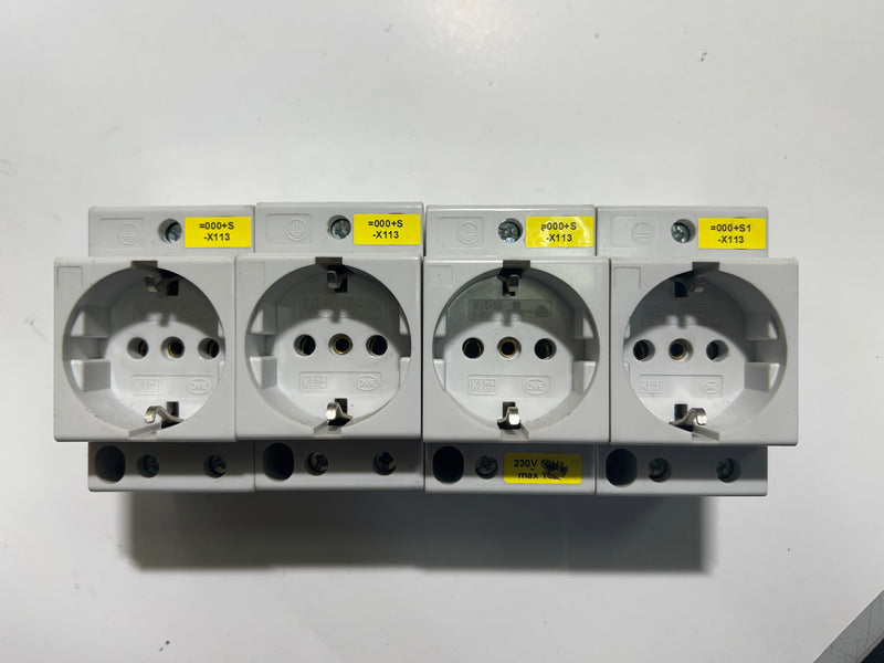 1x EATON Z-SD230 Schuko Socket