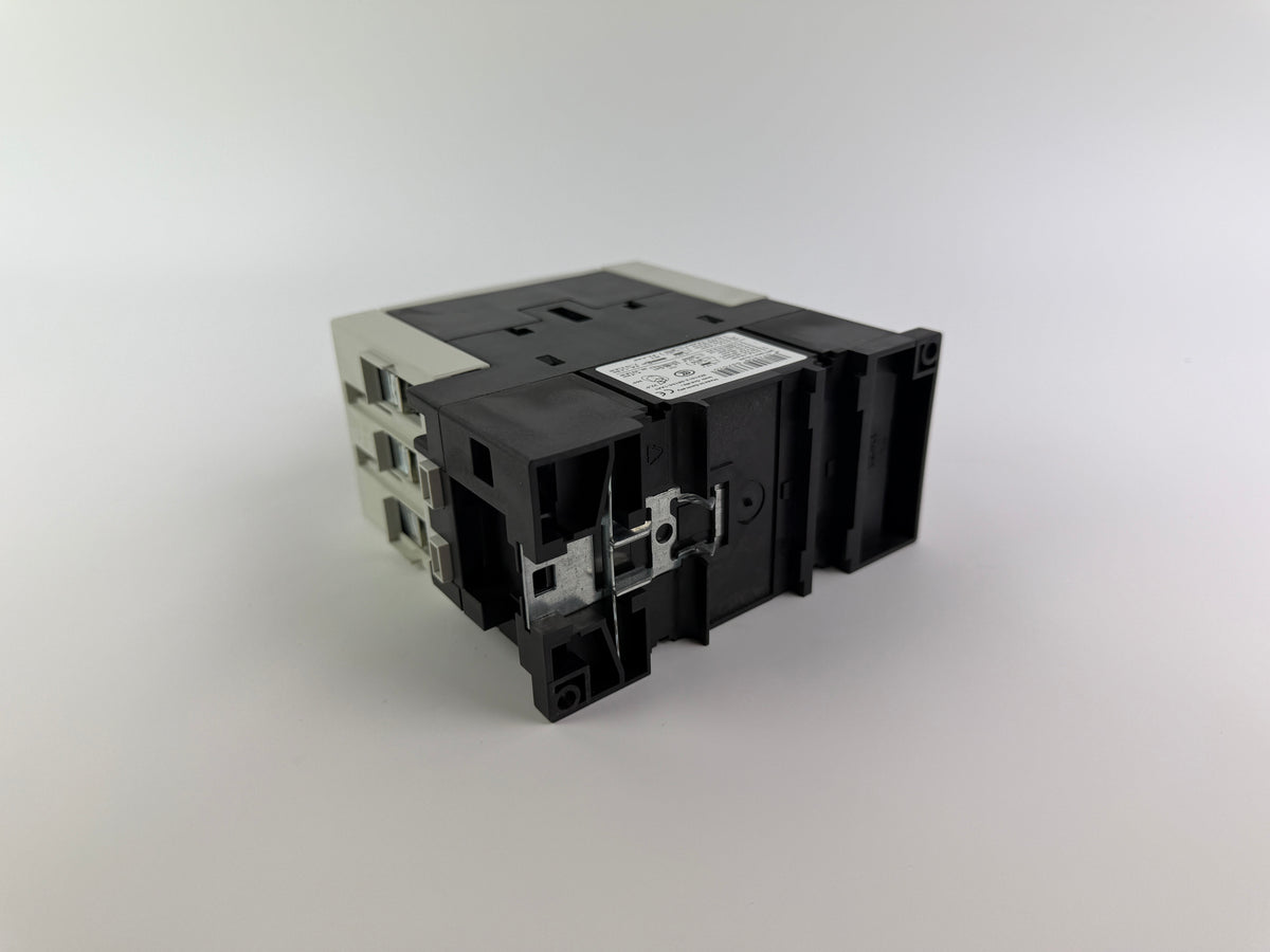 1x Siemens 3RT1044-1A Contactor, 3-Pole, AC-3, 65A, 230/400V