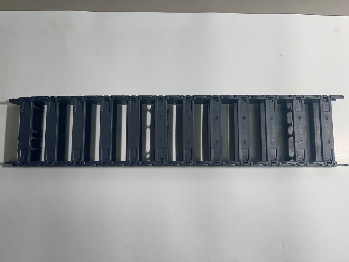 Igus 2500.10.100 Energy Chain Cable Carrier – Lot of 12pcs