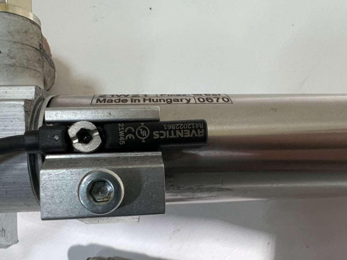 1x Aventics 0822334512 Pneumatic Cylinder 10Bar with Sensor R412022861
