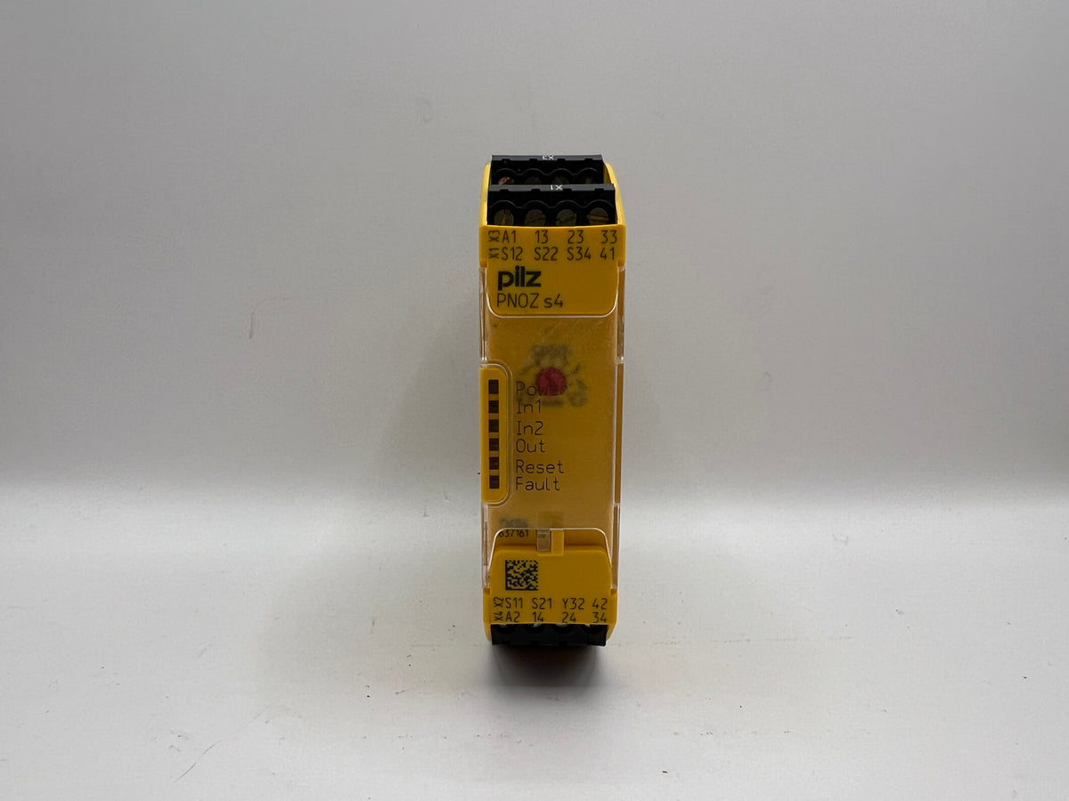 1x Pilz PNOZ s4 24VDC 3n/o 1n/c Safety Relay 750104