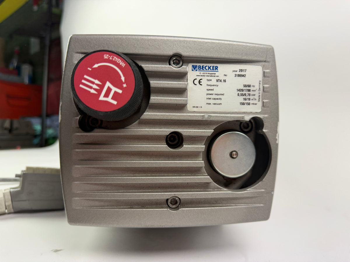 Becker VT4.16 Rotary Vane Vacuum Pump 0.55/0.70kW 3-Phase 16-19 m³/h 2017