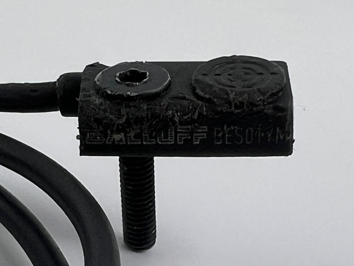 Balluff 2231CN Inductive Proximity Sensor, 30cm Cable