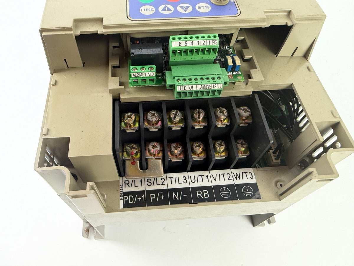 Hitachi SJ200-055LFU 5.5kW Frequency Inverter 3Ph 200-240V VFD Drive