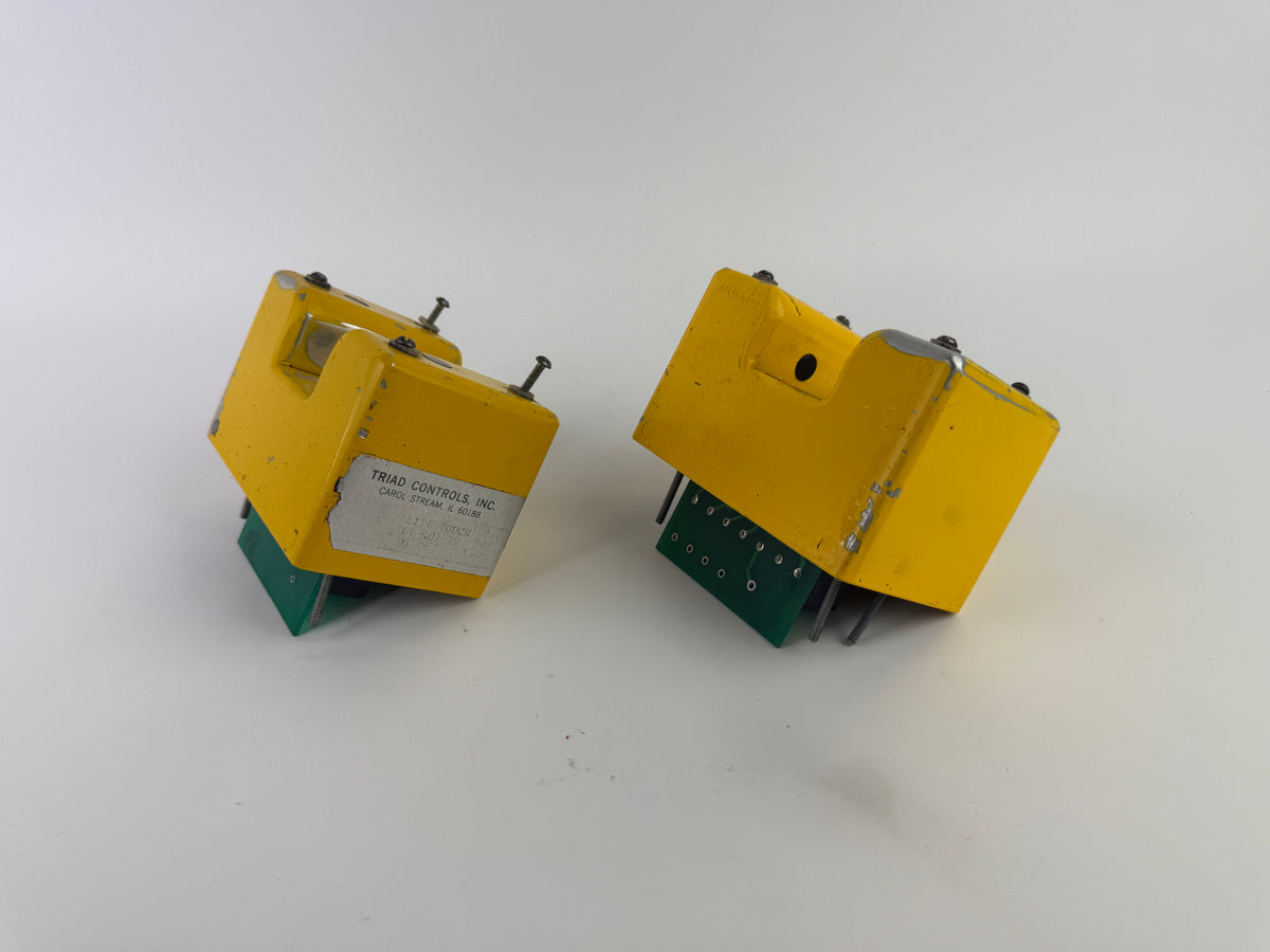 Lot of 2 Triad Controls LT-101-2P-1 Lite Touch Industrial Switch Untested