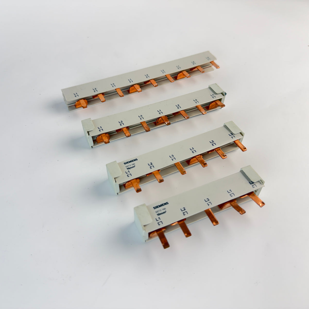 Lot of 4 Siemens 5ST3740 10mm² 3-Phase Pin Busbar Copper Comb Busbar