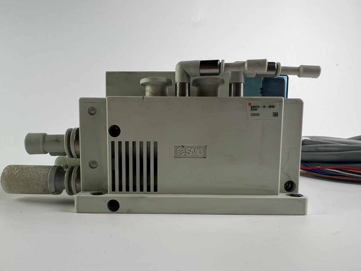 SMC SS5Y5-10-5880 Manifold + 2x SY5101R-5UF1 + 1x SY5201R-5UF1 Valves