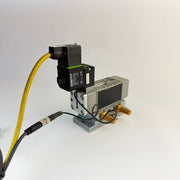 AVENTICS R422 002 577 5/2 Pneumatic Directional Valve w/ Coil 1824210223 Sensor Cable