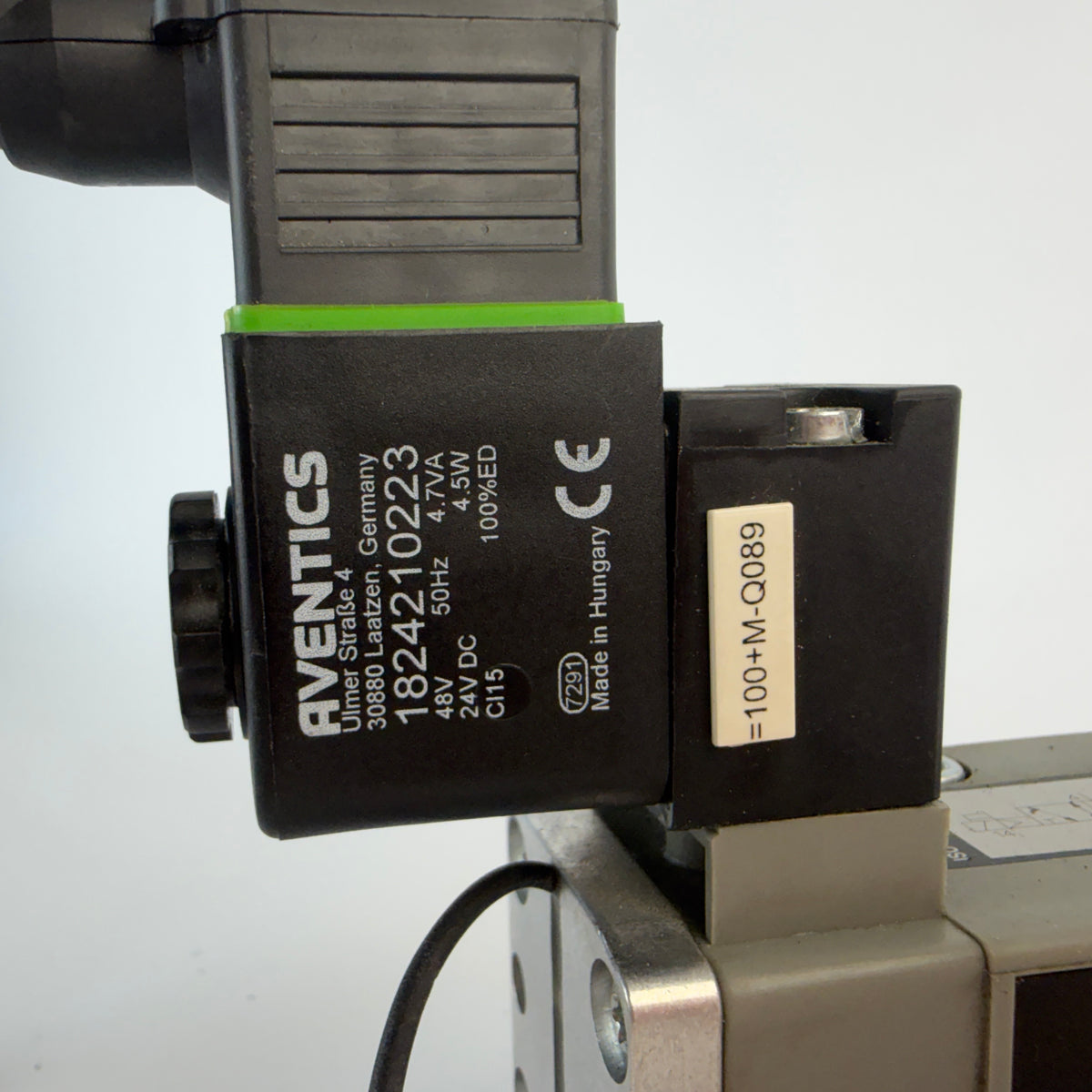 AVENTICS R422 002 577 5/2 Pneumatic Directional Valve w/ Coil 1824210223 Sensor Cable