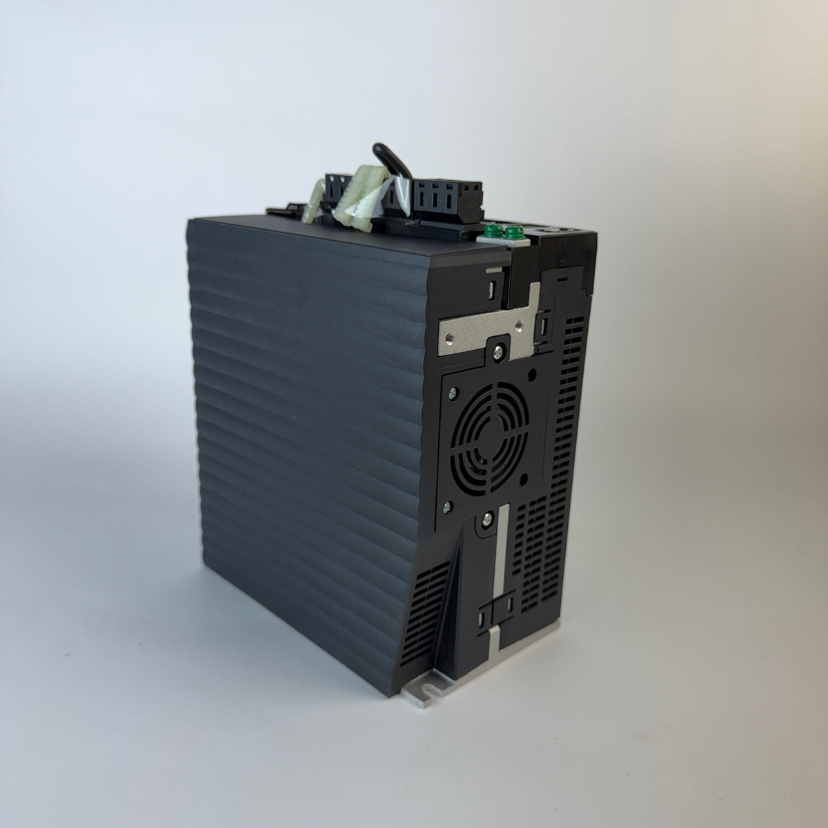 Omron R88D-KN15F-ML2 Accurax G5 1.5kW 400V AC Servo Driver MECHATROLINK-II