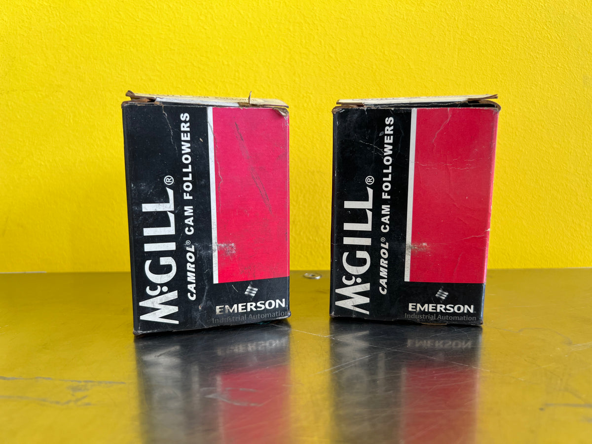 NEW McGill CF 2 1/2 Cam Follower Bearing – Heavy-Duty, 2.5" OD