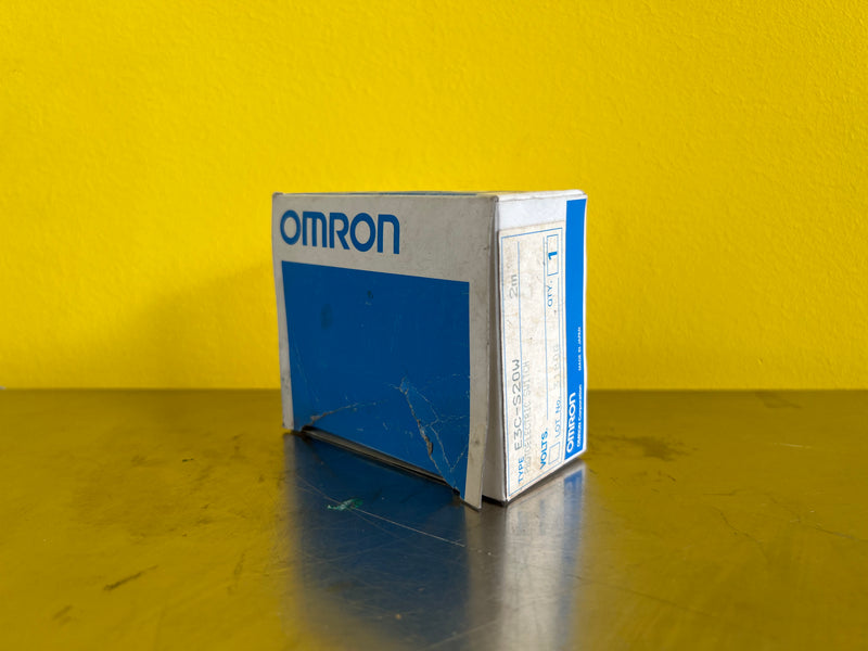 Omron E3C-S20W Photoelectric Sensor – Compact Diffuse Reflective Sensor