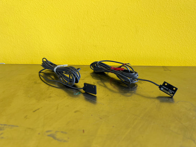1x Omron E3C-S20W Photoelectric Sensor – Diffuse Reflective