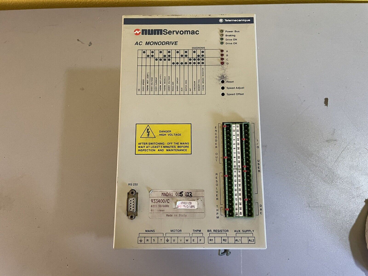 Telemecanique NUM Servomac MNDA1010Q23 Servo Drive Controller